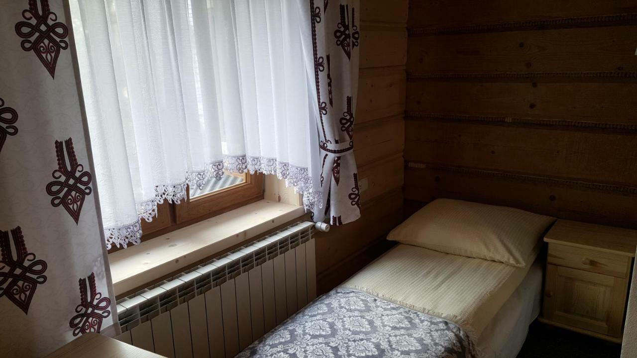 Pokoje Goscinne Pod Limbami Ciche Małe Exteriör bild