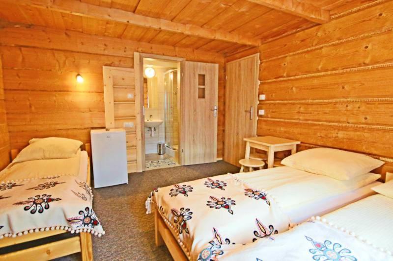 Pokoje Goscinne Pod Limbami Ciche Małe Exteriör bild